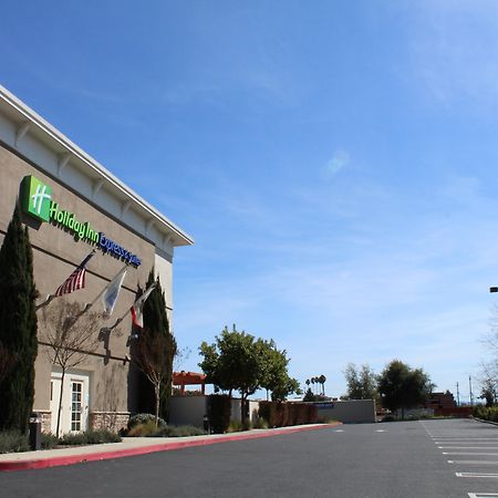Holiday Inn Express Hotel & Suites Napa Valley-American Canyon By Ihg Экстерьер фото