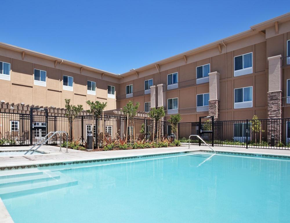 Holiday Inn Express Hotel & Suites Napa Valley-American Canyon By Ihg Экстерьер фото