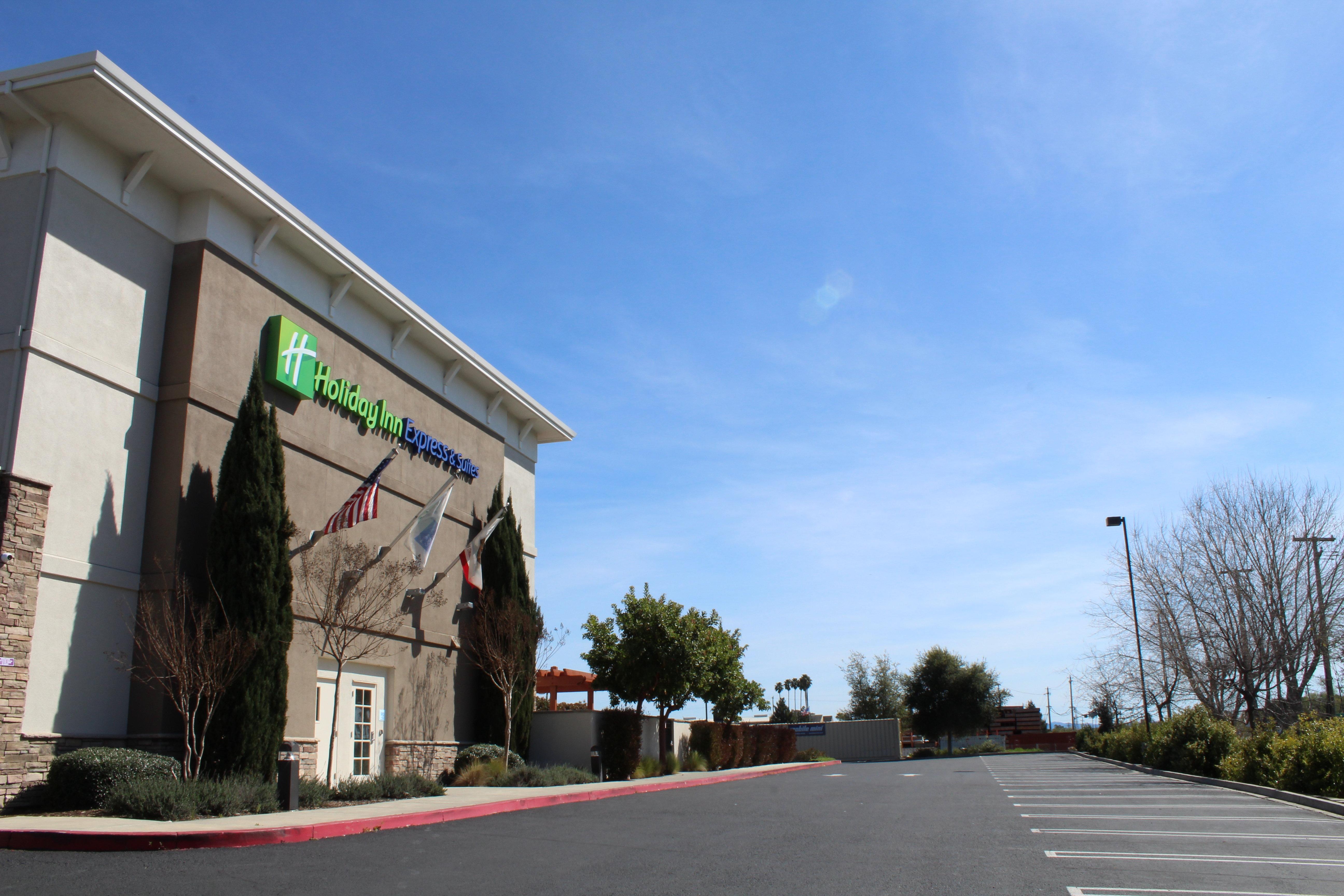 Holiday Inn Express Hotel & Suites Napa Valley-American Canyon By Ihg Экстерьер фото