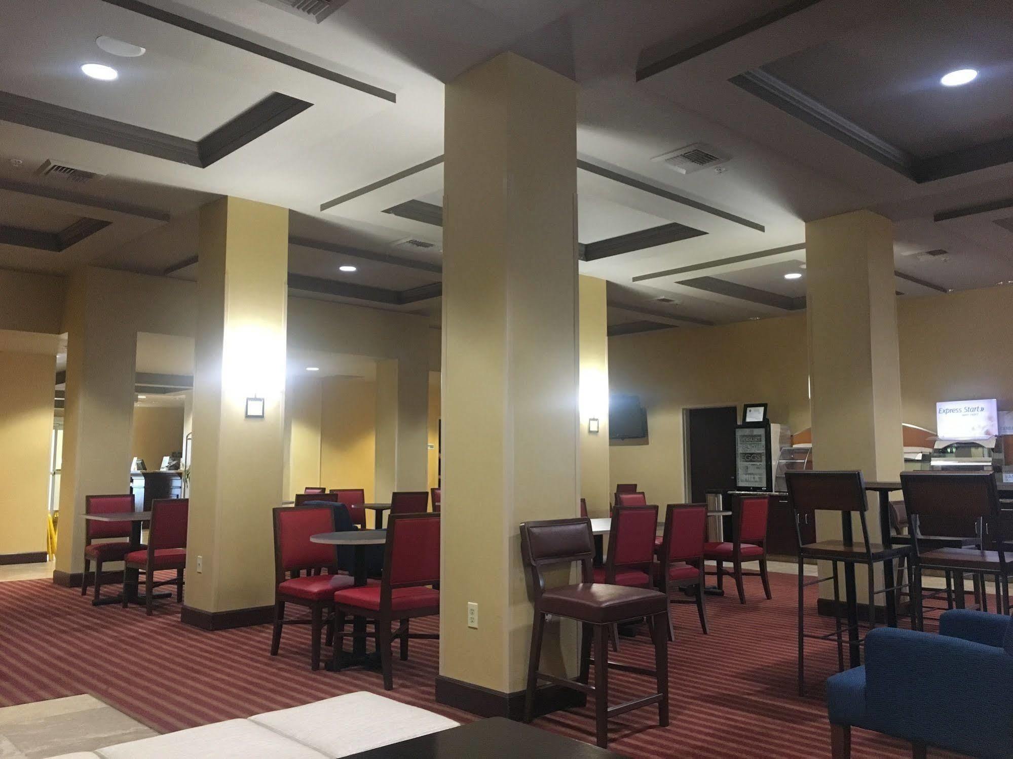 Holiday Inn Express Hotel & Suites Napa Valley-American Canyon By Ihg Экстерьер фото