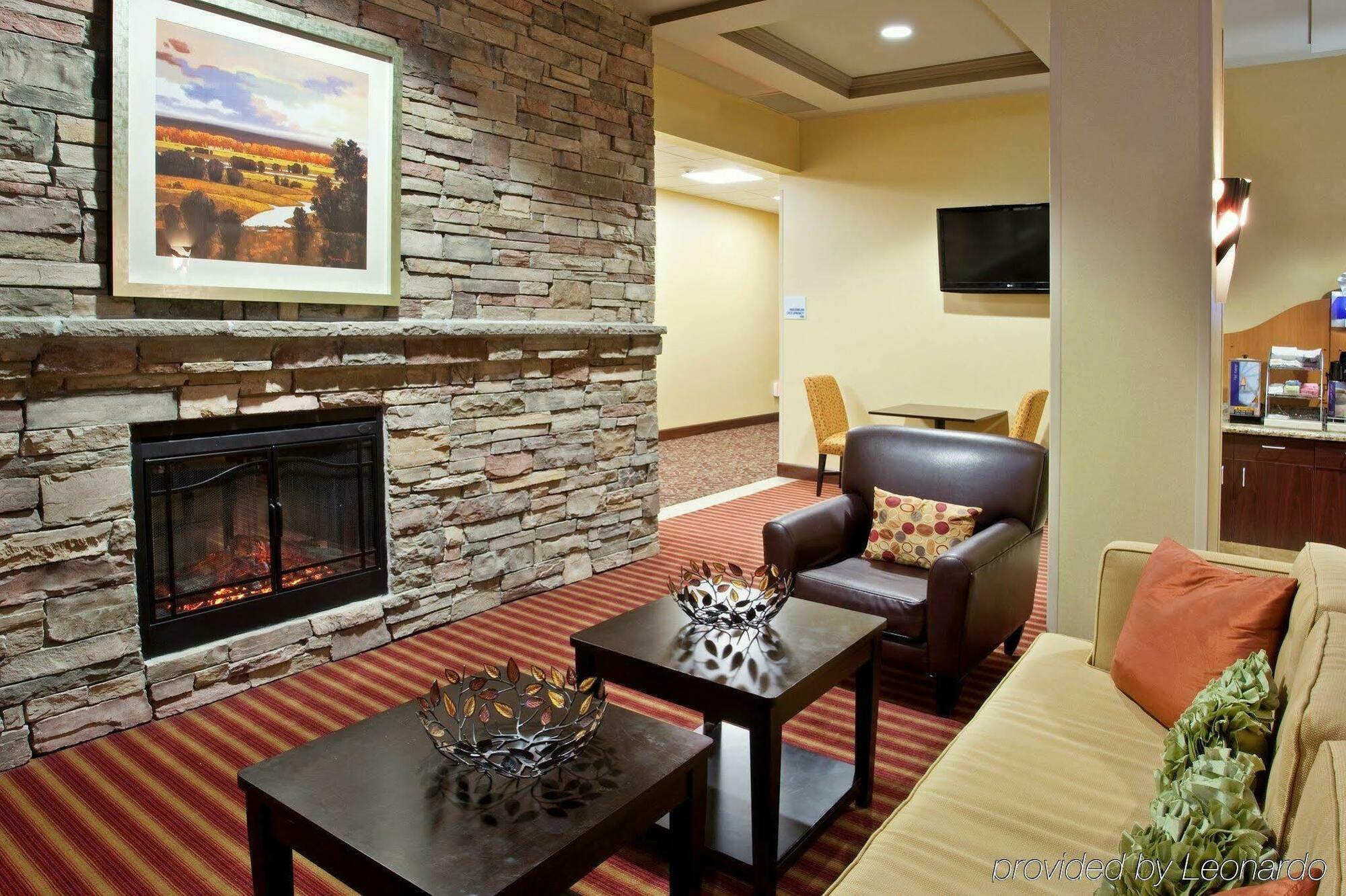 Holiday Inn Express Hotel & Suites Napa Valley-American Canyon By Ihg Экстерьер фото