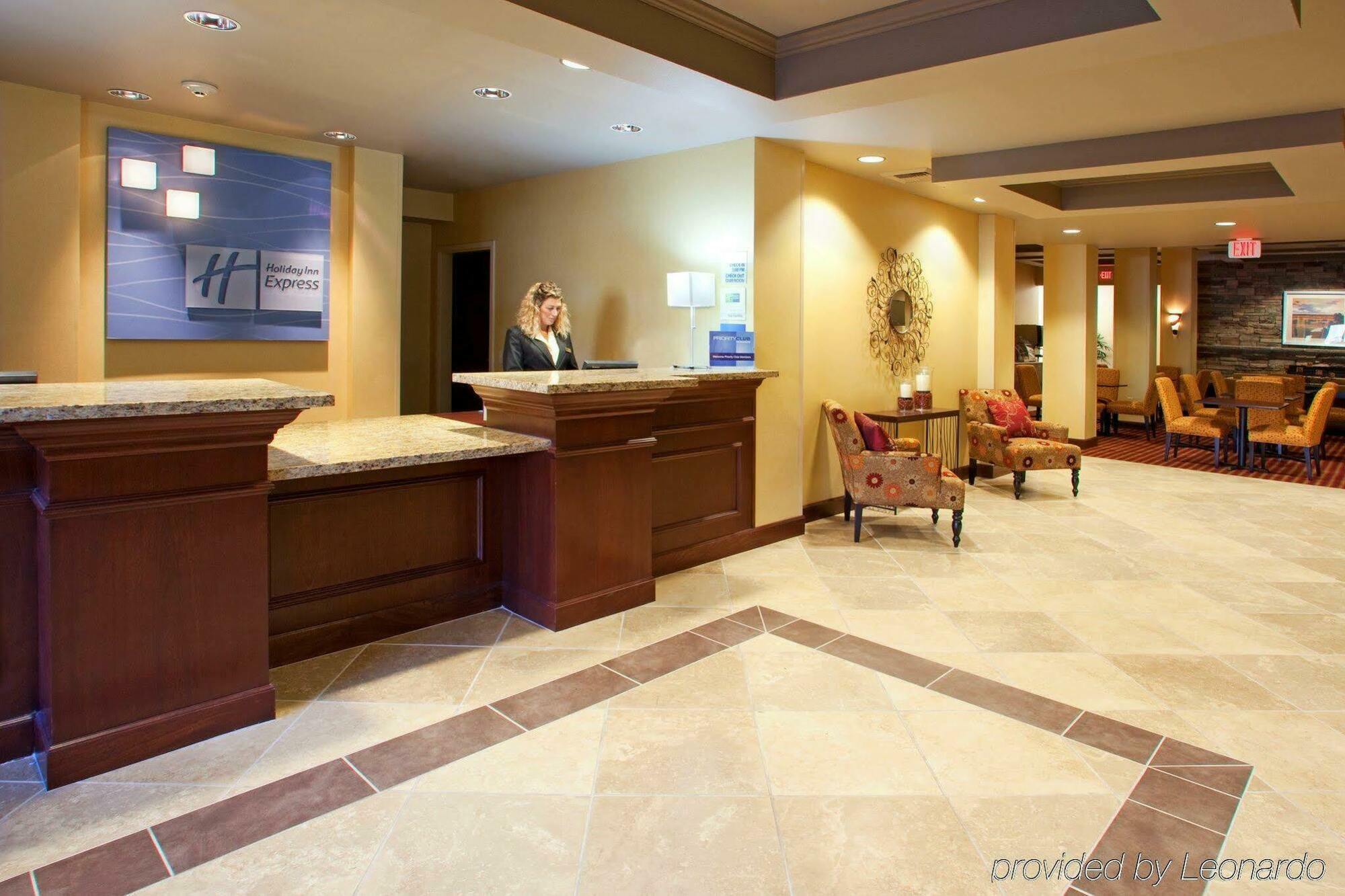 Holiday Inn Express Hotel & Suites Napa Valley-American Canyon By Ihg Экстерьер фото
